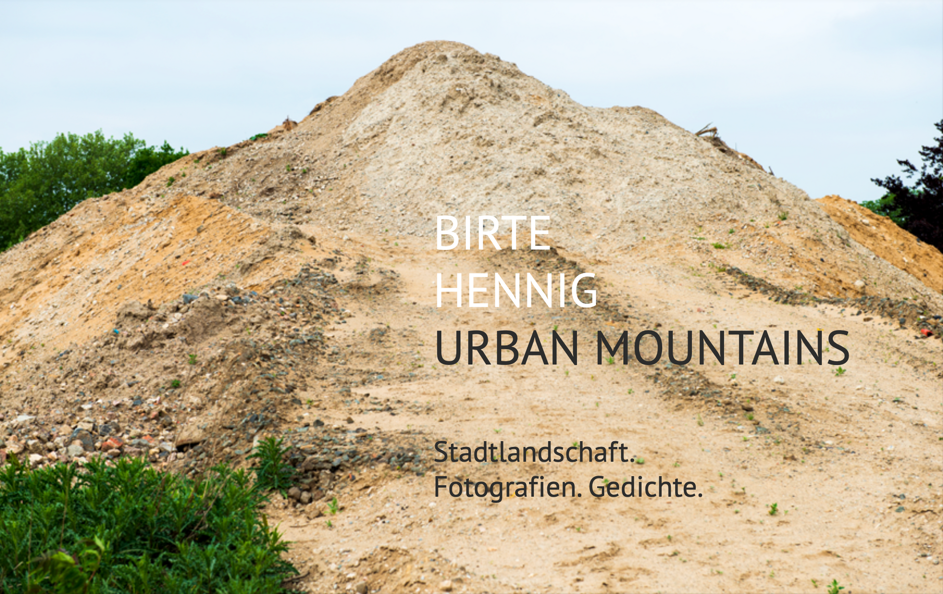 Birte Hennig: »gelbe Wüste/rosa Raum« (Donald Judd/Marfa), aus der Serie: „Ten years after“, 2021