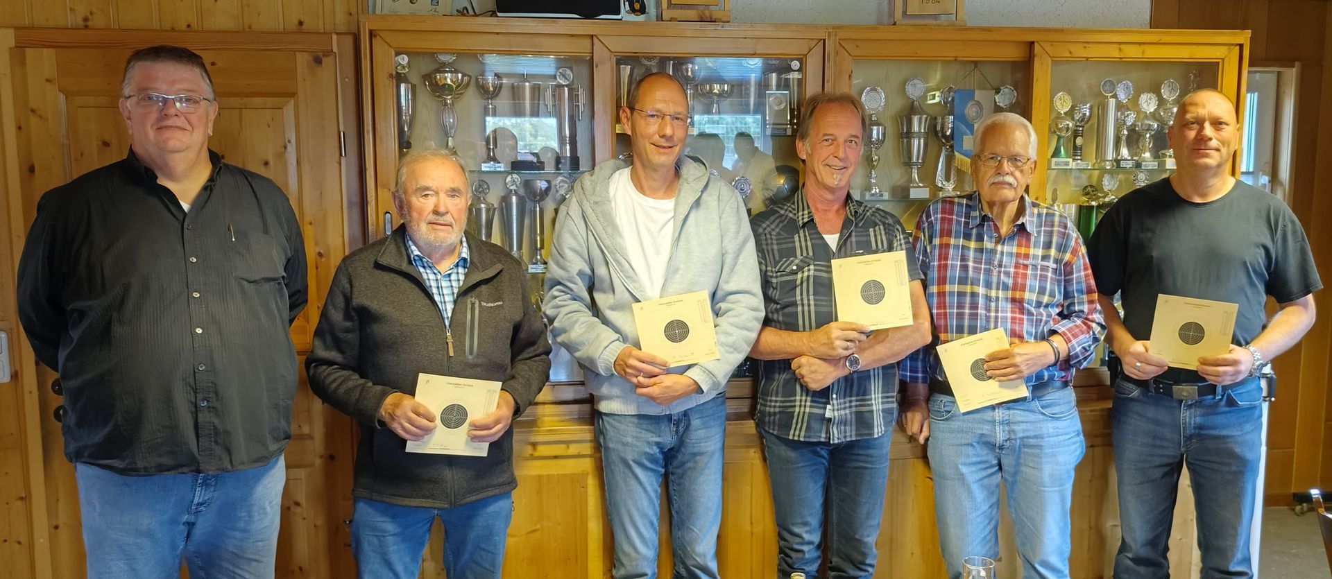 v.L.: Hauptmann Mathias Harms, Karl – Heinz Kruppa (TSV Bildung), Michael Schmitt (PWV), Bernd Haufmann (BJC), Reinhard Voigtländer (VJP), Karsten Busse (BJC).