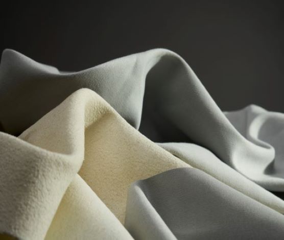 Diamant-belegte harte und weiche Poliertücher mit Diamantkörnungen zum Schleifen und Polieren, vielfältig einsetzbar wo es um Reduktion von Reibung und Welligkeit geht