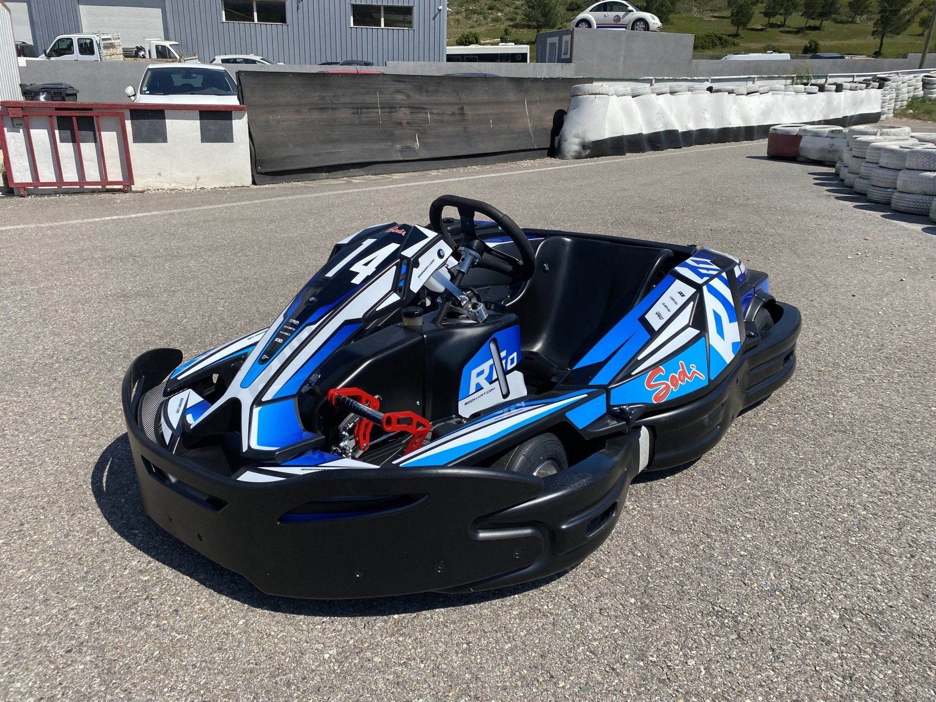 Réservé au 06.71.10.42.74