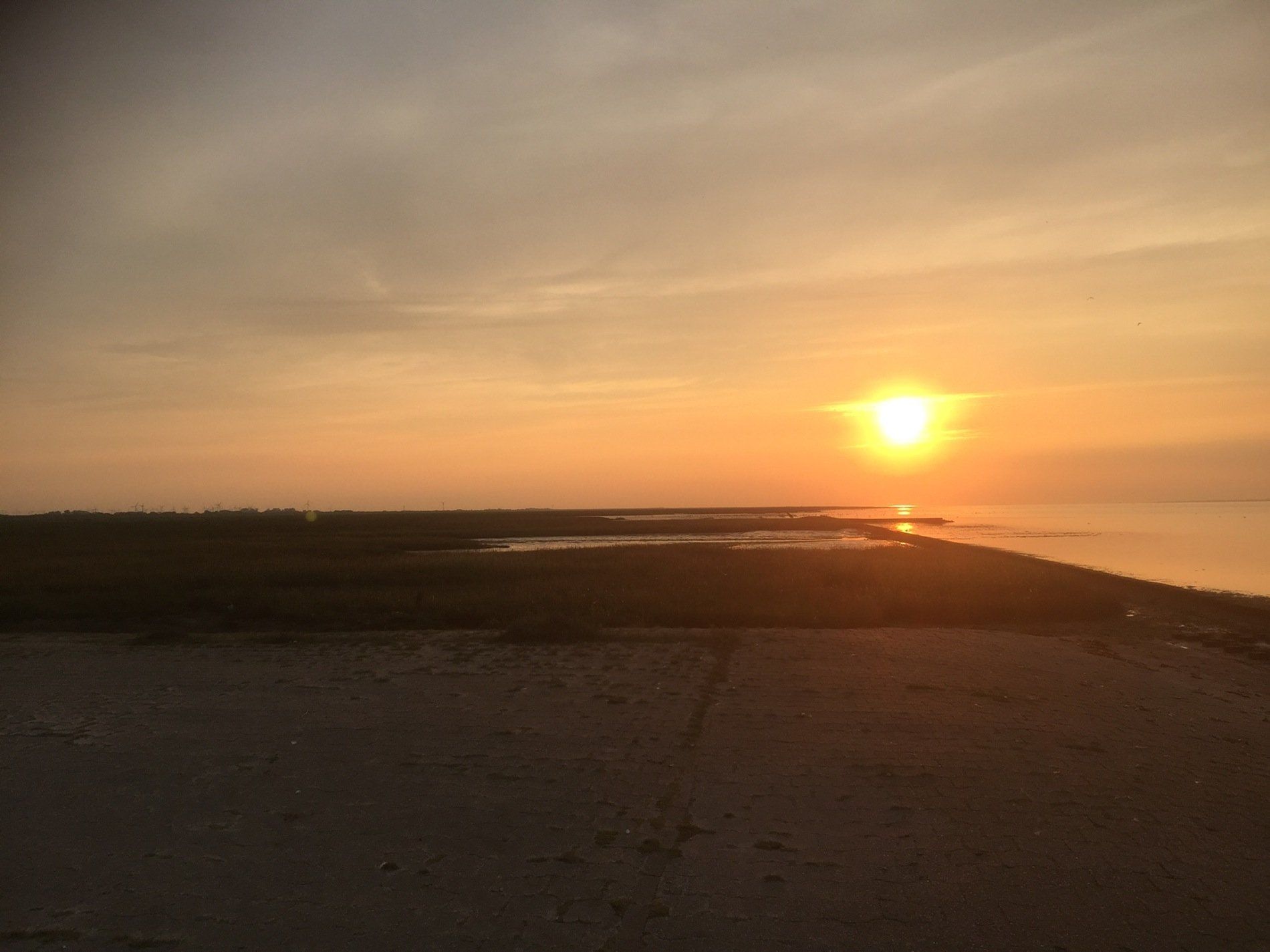 Neßmersiel Sonnenuntergang vor Norderney