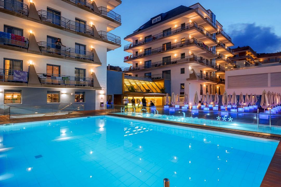 Hotel Alhambra in Santa Susanna bei PP Busreisen