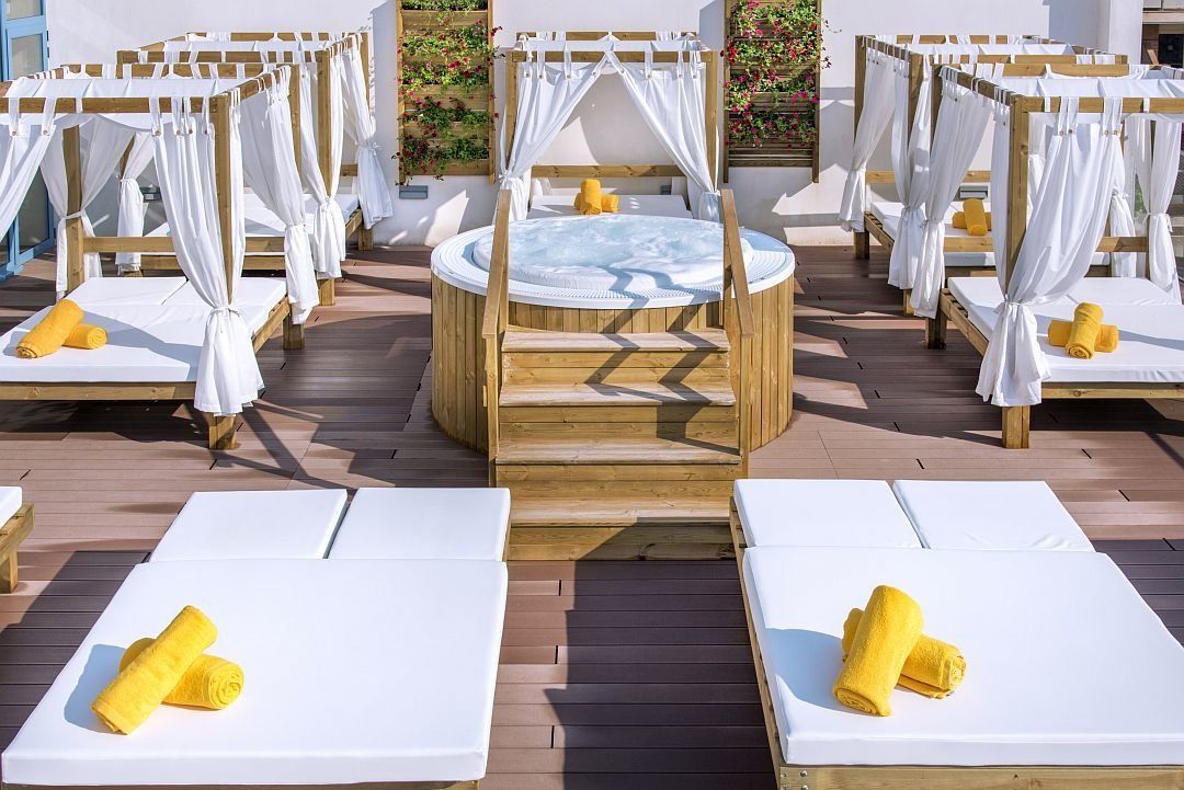 Hotel Alhambra in Santa Susanna bei PP Busreisen