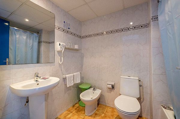 Hotel CheckIn Garbi in Calella bei PP Busreisen