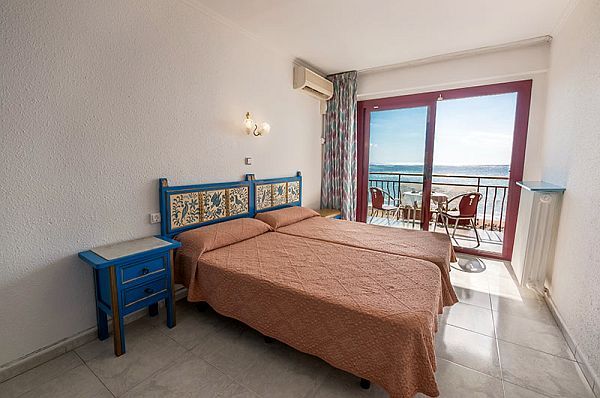 Hotel CheckIn Garbi in Calella bei PP Busreisen