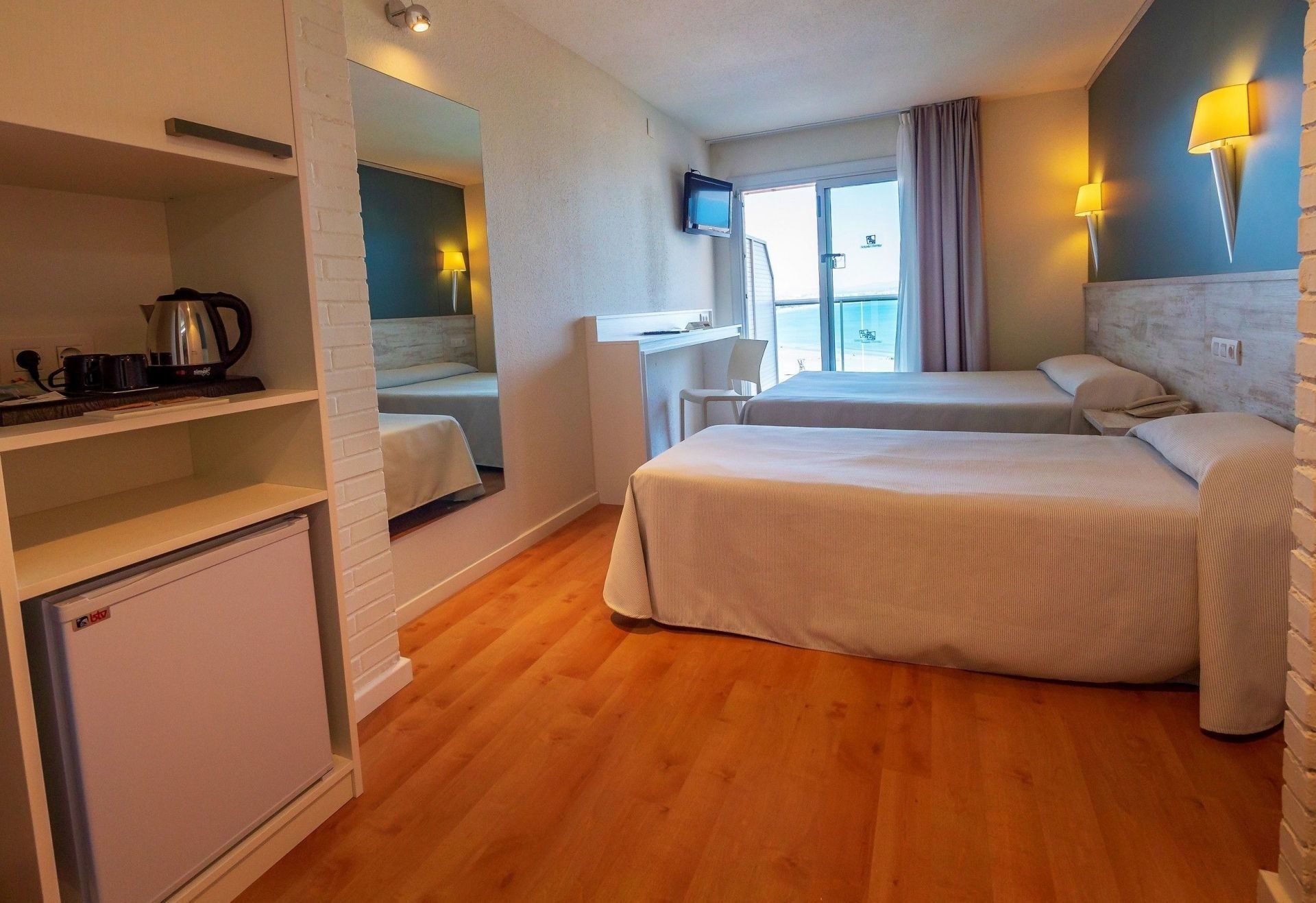 Hotel Golden Donaire Beach in La Pineda bzw. Salou günstig buchen bei PP Busreisen