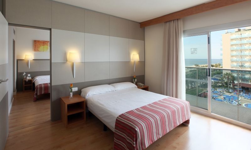 Hotel Golden Taurus Park in Pineda de Mar günstig buchen bei PP Busreisen in Rottweil