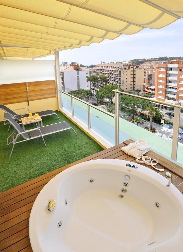Hotel Oasis Park in Lloret de Mar bei PP Busreisen