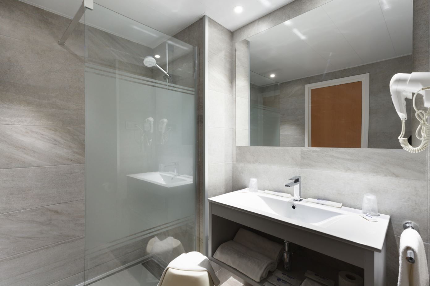 Hotel Oasis Park Splash in Calella günstig buchen bei PP Busreisen