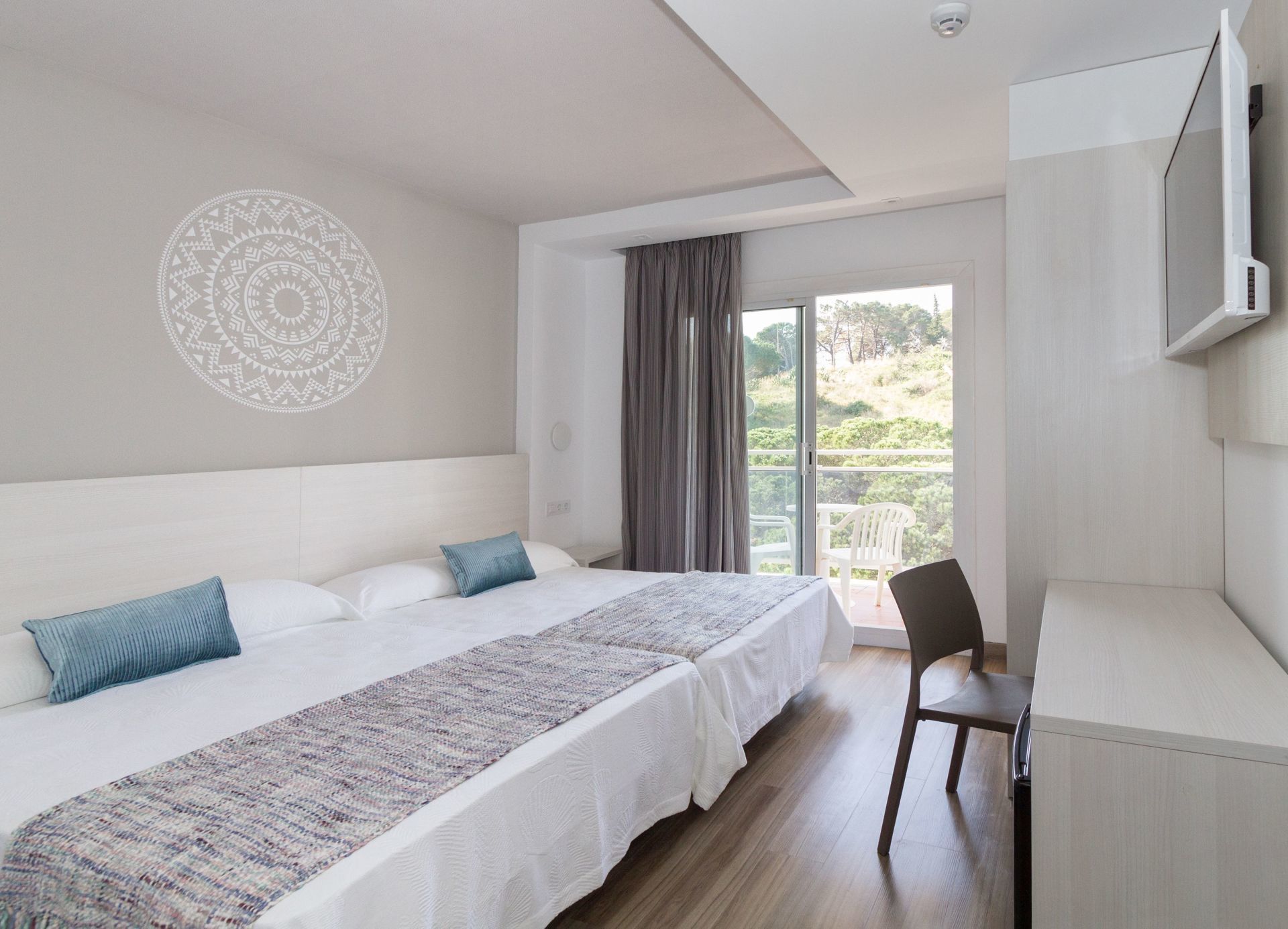 Hotel Oasis Park Splash in Calella günstig buchen bei PP Busreisen