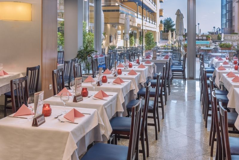 Hotel 4R Playa Park in Salou günstig buchen bei PP Busreisen