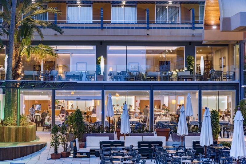 Hotel 4R Playa Park in Salou günstig buchen bei PP Busreisen