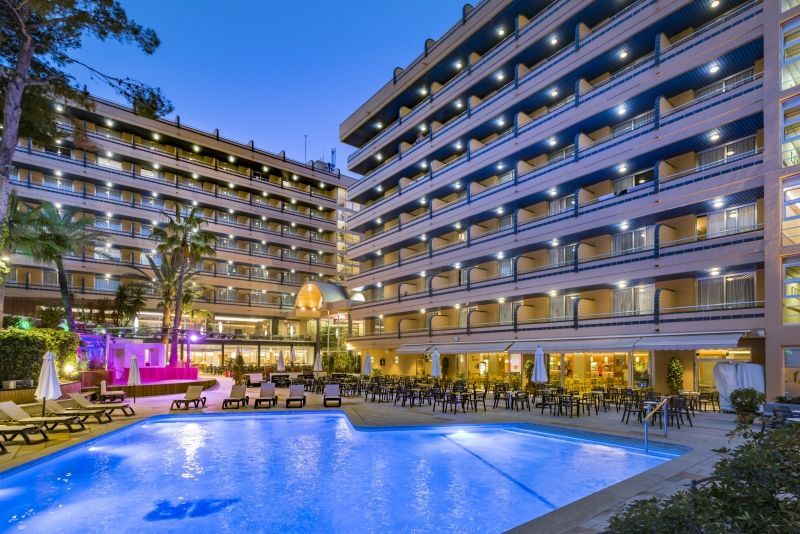 Hotel 4R Playa Park in Salou günstig buchen bei PP Busreisen