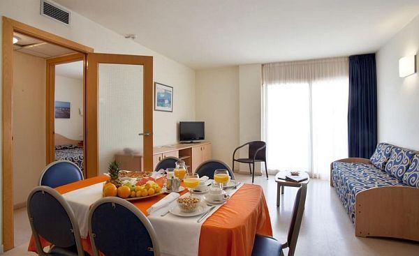 H-Top Royal Sun Suites in Santa Susanna bei PP Busreisen