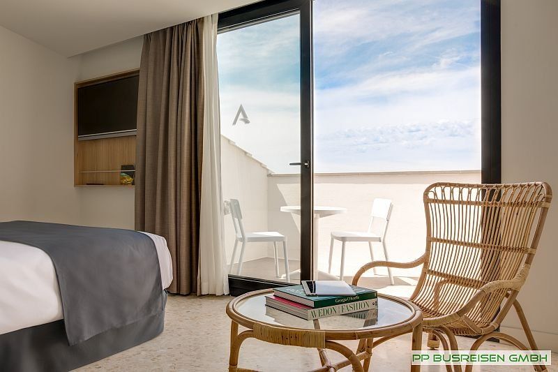 Hotel Silhouette in Malgrat de Mar Nur für Erwachsene bei PP Busreisen