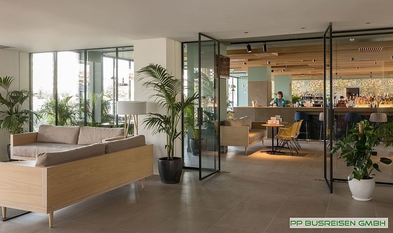 Hotel Silhouette in Malgrat de Mar Nur für Erwachsene bei PP Busreisen