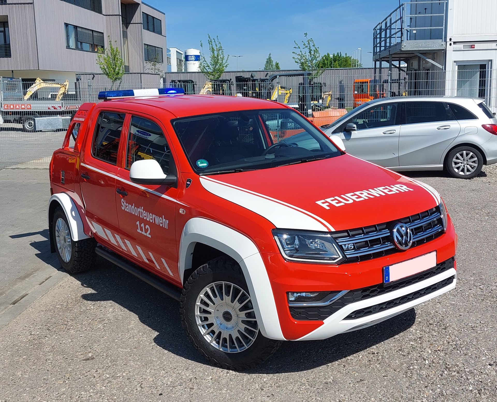 Volkswagen Amarok Hubbrillenfahrzeug Tiefgaragenbergefahrzeug Ausführung TBF-W