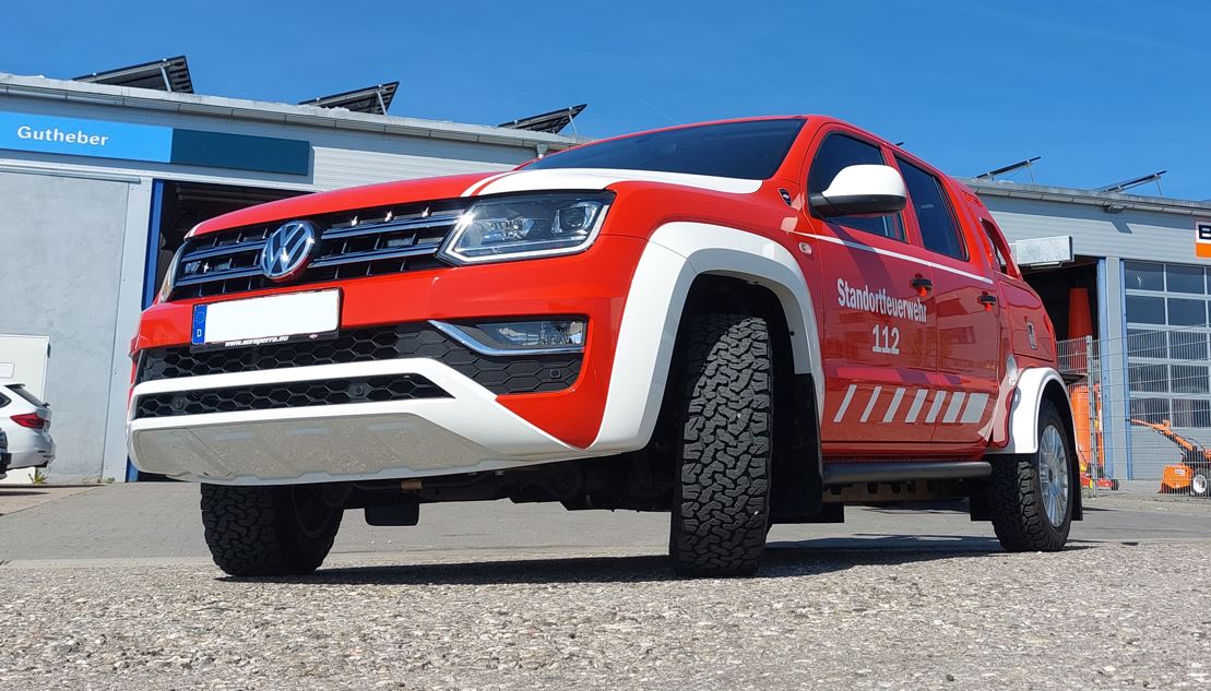 Feuerwehr Löschfahrzeug Elektrofahrzeug Brand Tiefgaragen Garagen Hubbrille Brille Brillenfahrzeug Bergefahrzeug