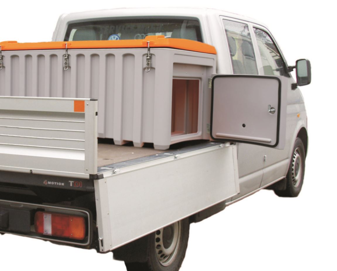 Staubox Werkzeugkasten Montage auf der Werkspritsche Volkswagen Crafter und MAN TGE