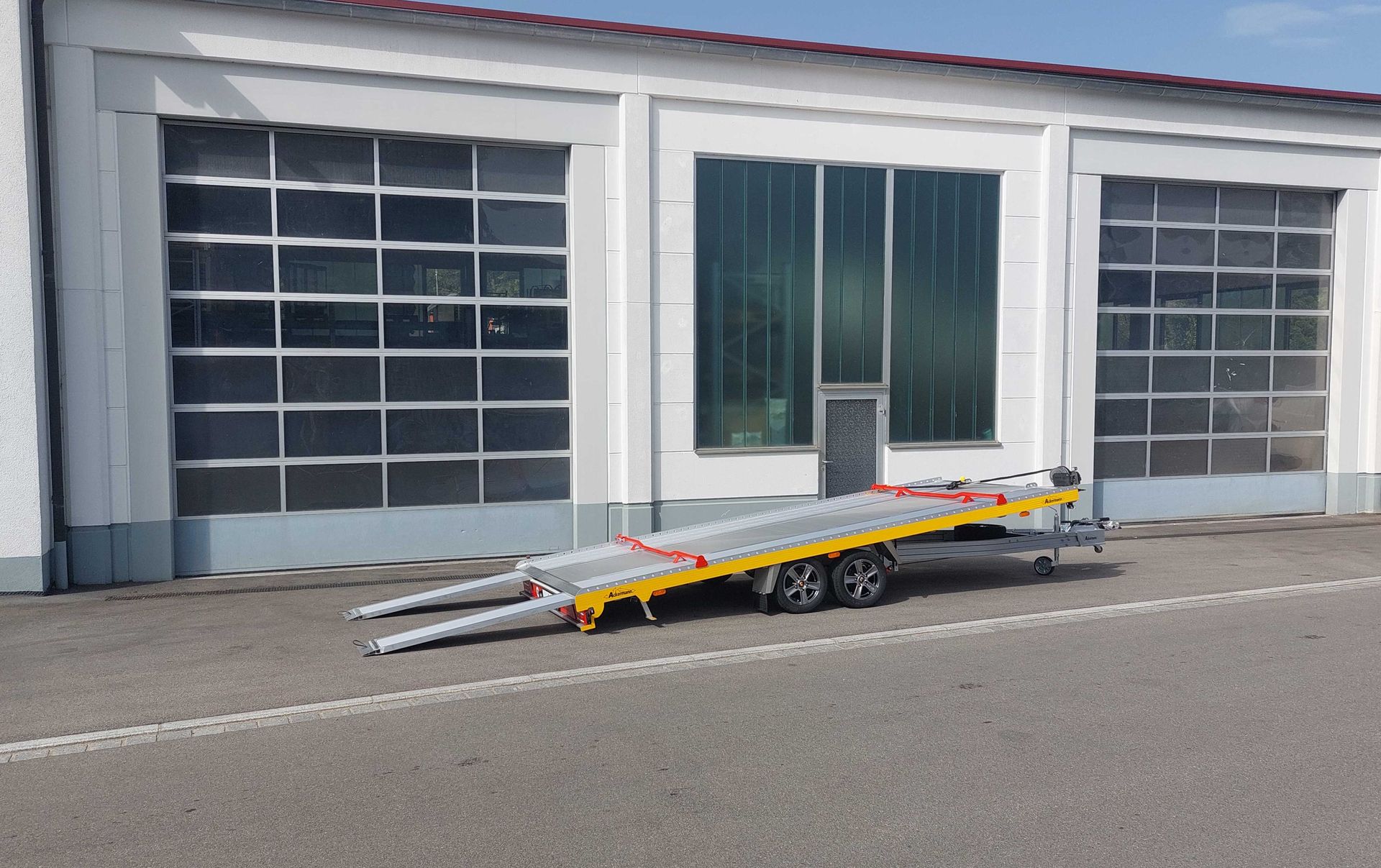 Autotransportanhänger Aluminium 3,5 To  flacher Auffahrwinkel