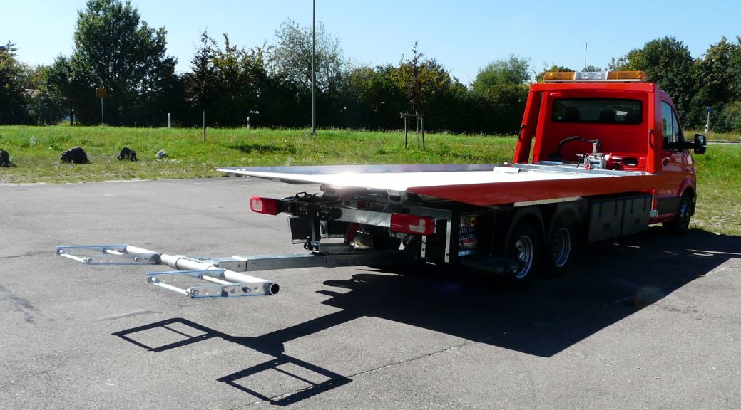 Abschleppwagen Verschiebeplateau Zusatzachse Auflastung Aluminiumplateau Bergedienst Bergefahrzeug Schlepper ADAC Mautfrei