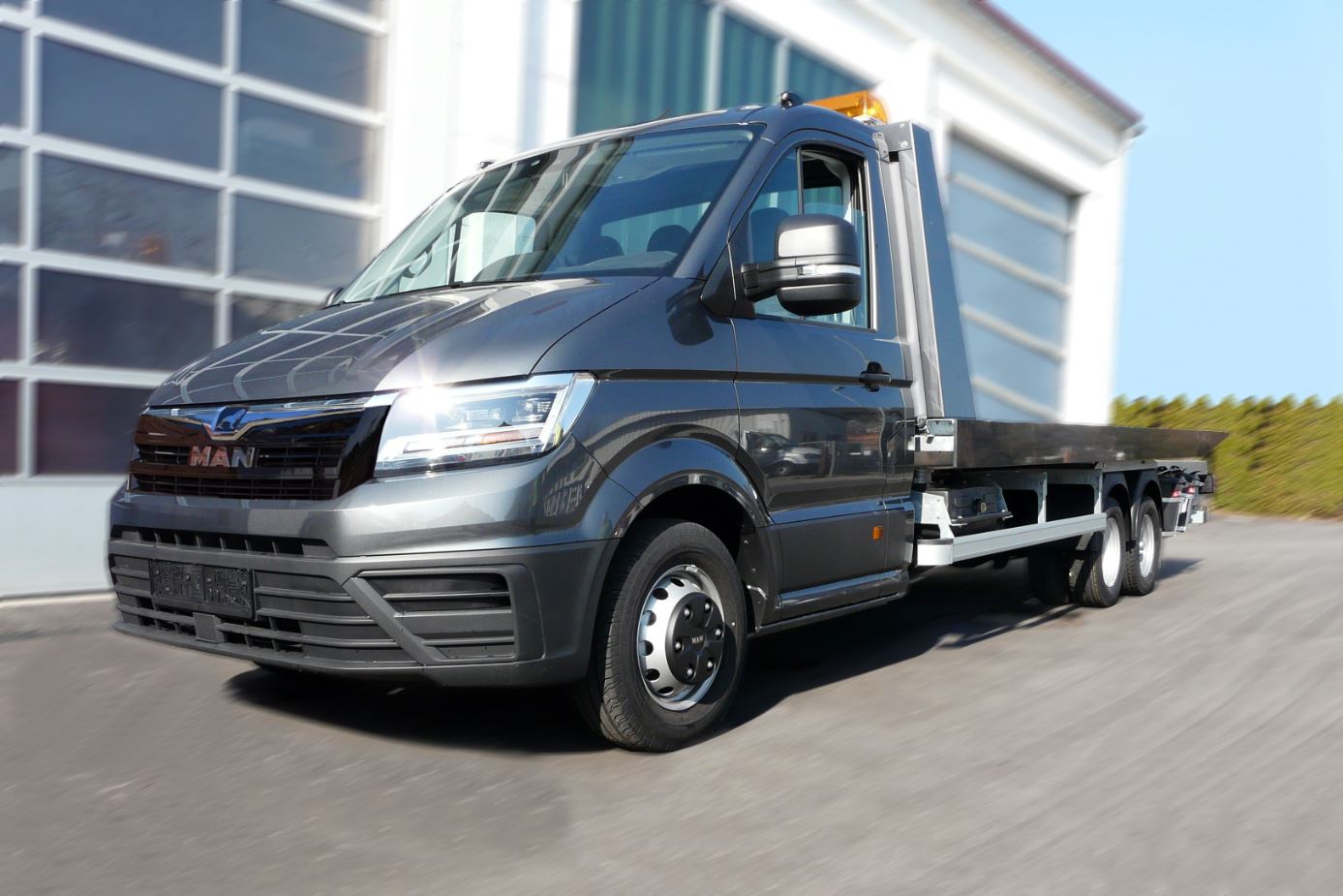 Zusatzachse Nutzlast Abschleppwagen Schlepper Verschiebeplateau Mautfrei Pannendienst Unfallbergung MAN TGE