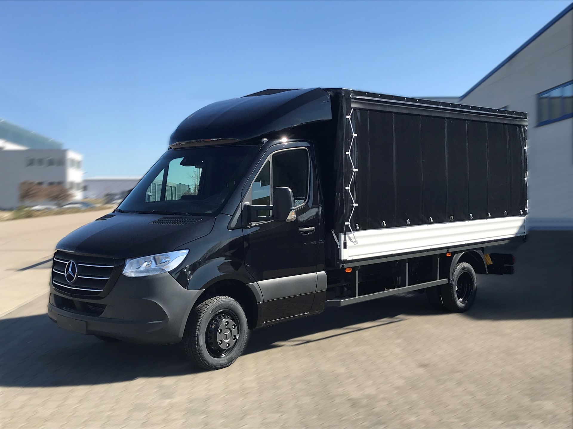 Mercedes Sprinter Planenaufbau Werkspritsche Bausatz