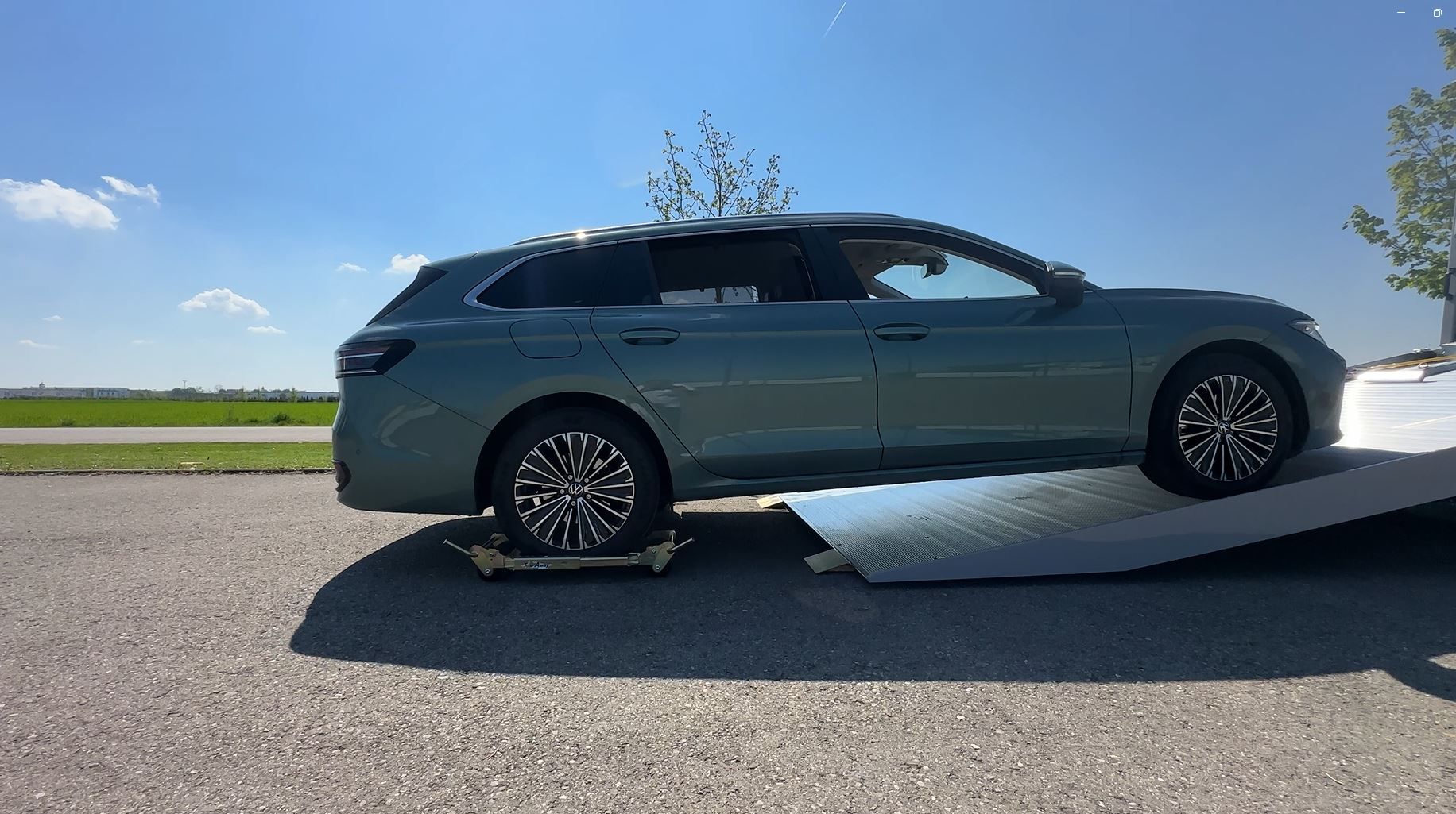 Verladeroller Tow-Away für Verschiebeplateaus und Festplateaus blockierte Parkbremsen Transport von Elektrofahrzeugen