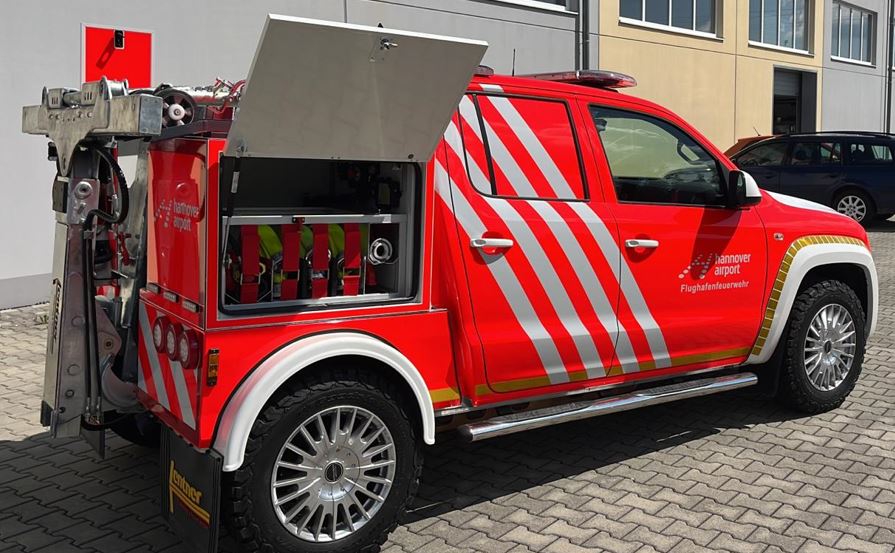 Feuerwehr Löschfahrzeug Elektrofahrzeug Brand Tiefgaragen Garagen Hubbrille Brille Brillenfahrzeug Bergefahrzeug