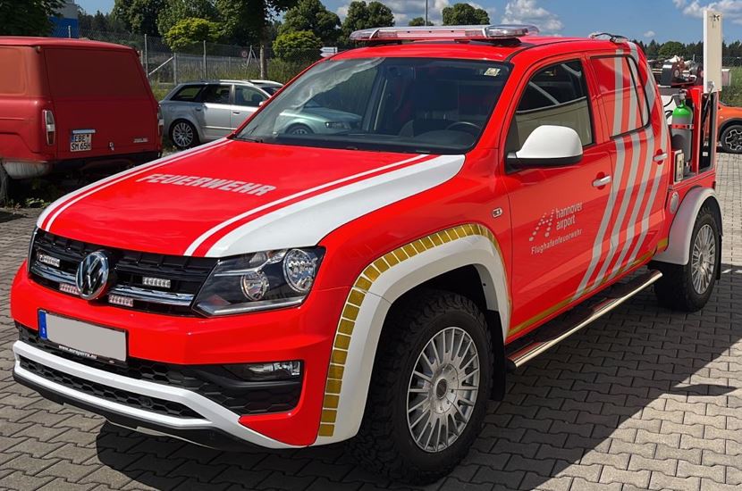Feuerwehr Löschfahrzeug Elektrofahrzeug Brand Tiefgaragen Garagen Hubbrille Brille Brillenfahrzeug Bergefahrzeug