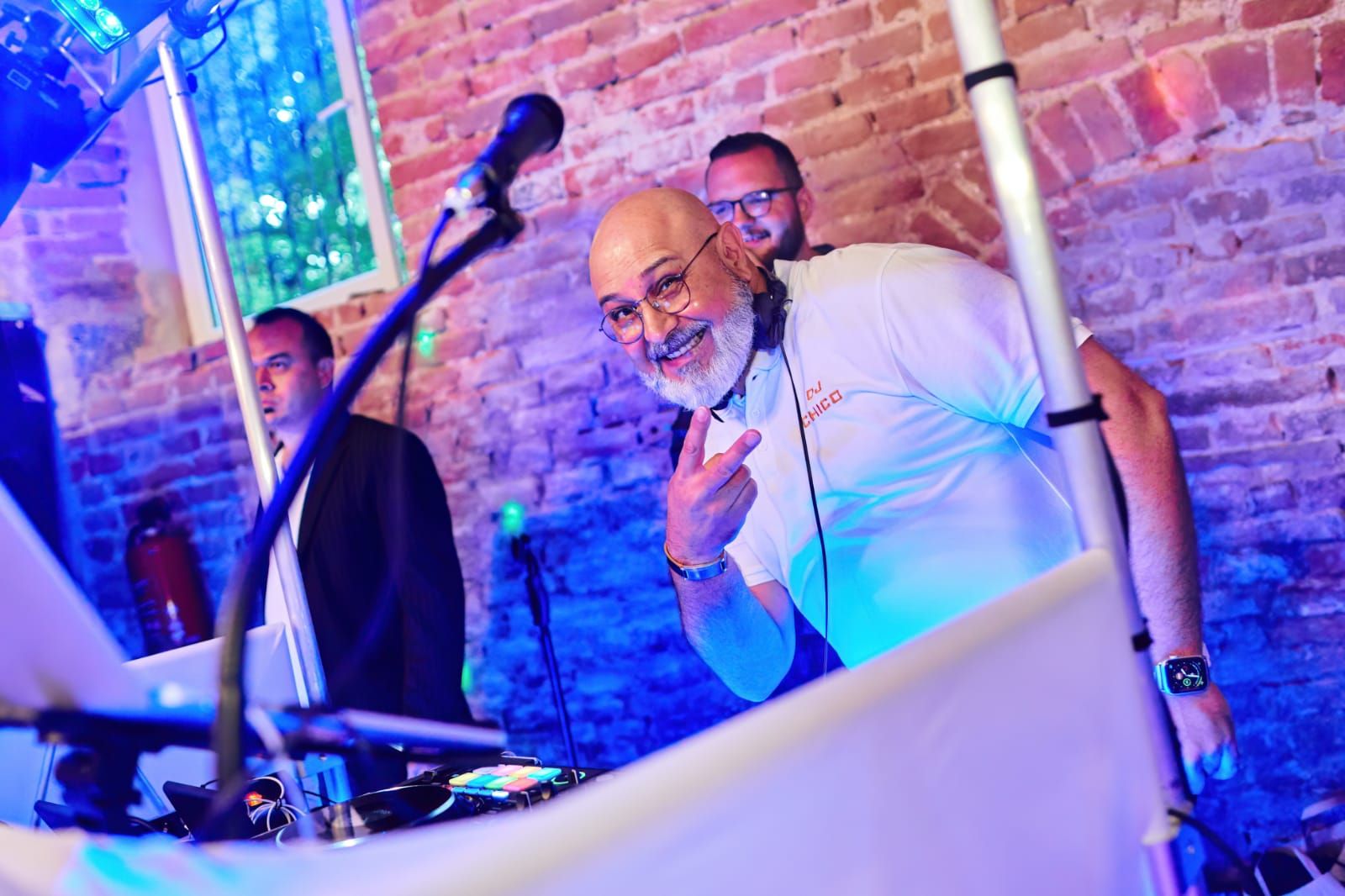 DJ Chico, Event-DJ mit professioneller Ton- und Lichttechnik, Schwaben