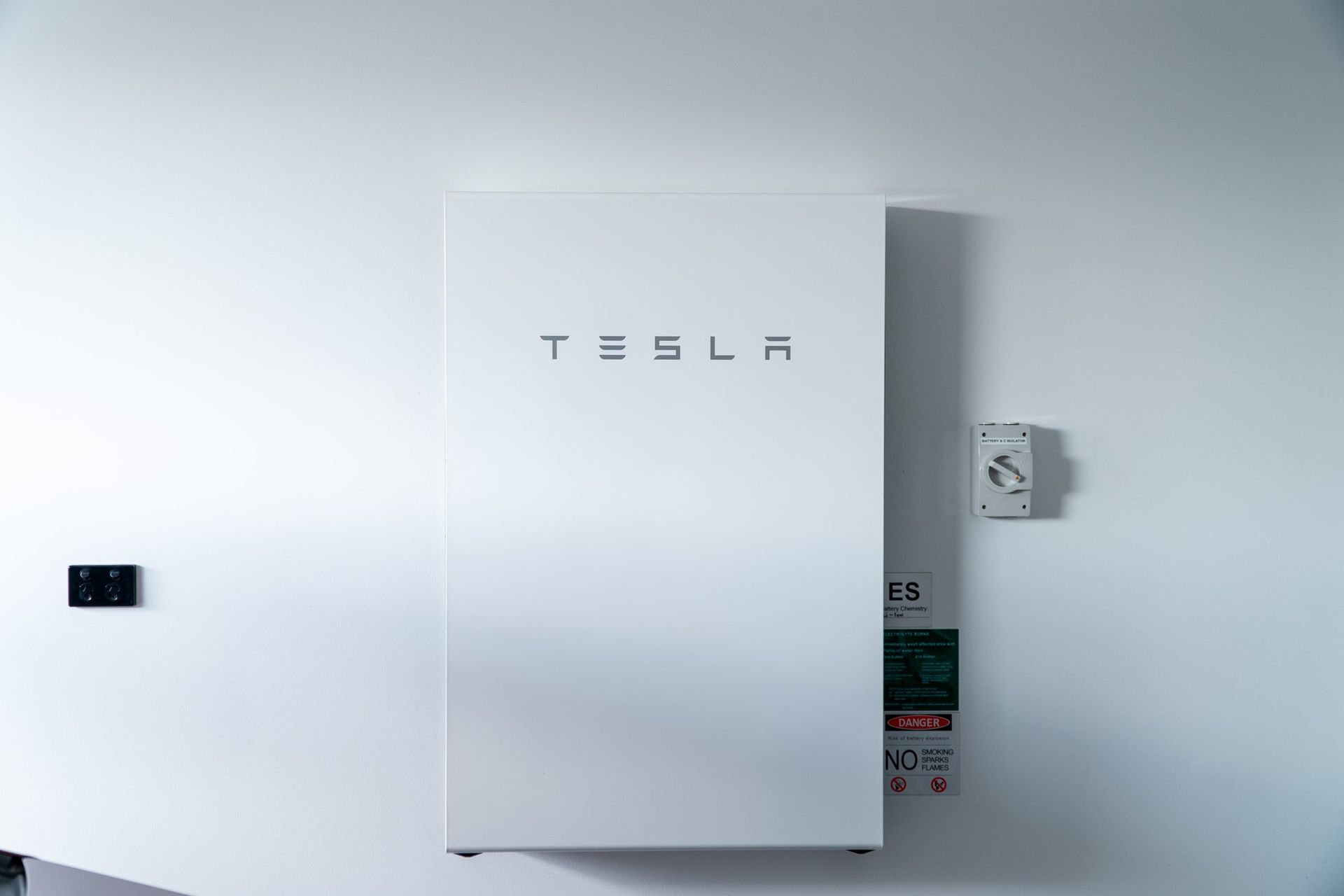 Octopus Storage Battery & Solar Panels Installation Octopus Storage Battery & Solar Panels Installation