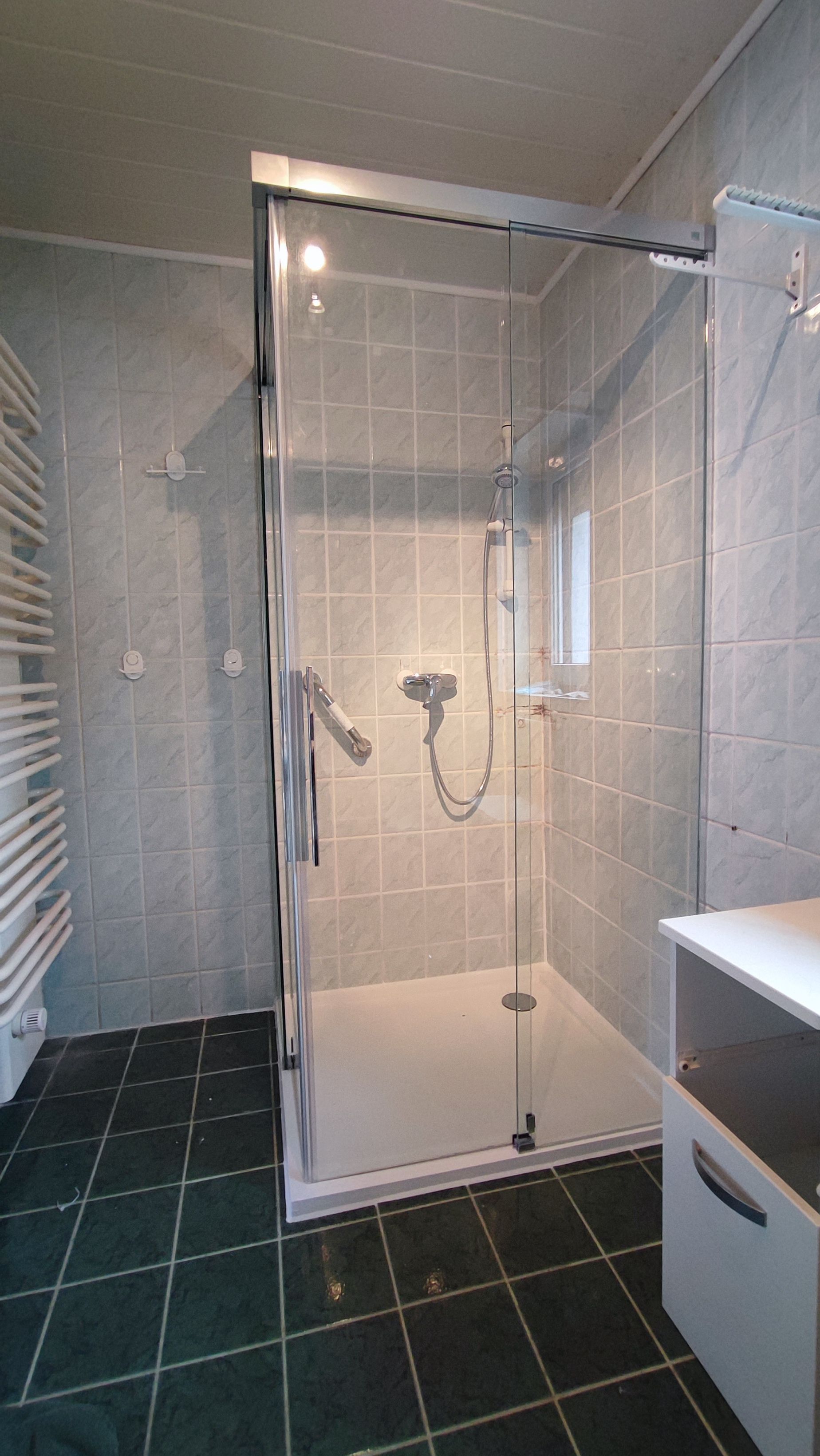 Glasdusche mit Schiebetüren nach Maß - www.meine-glas-dusche.de