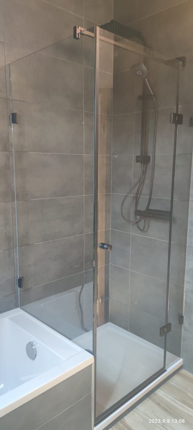 Ganzglaseckdusche Swing - www.meine-glas-dusche.de