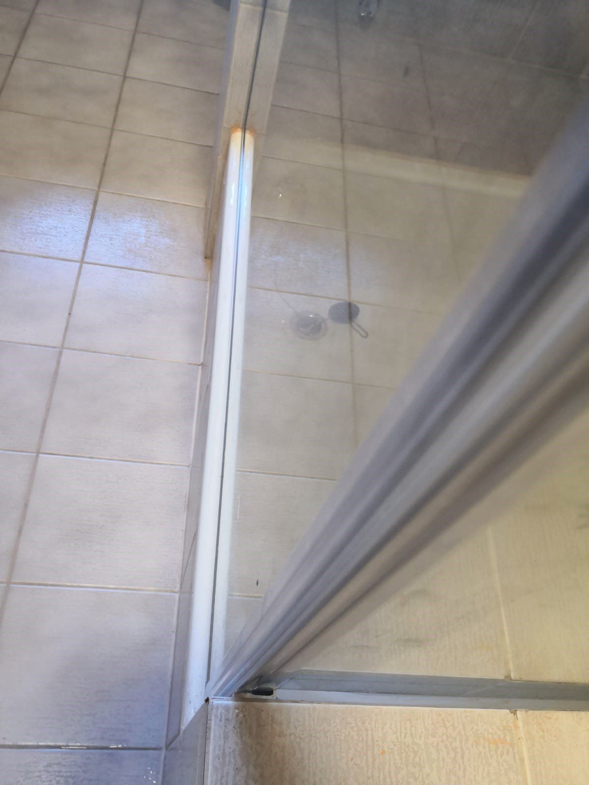 www.meine-glas-dusche.de - Duschtrennwände und Duschkabinen aus Glas nach Maß mit Montage.