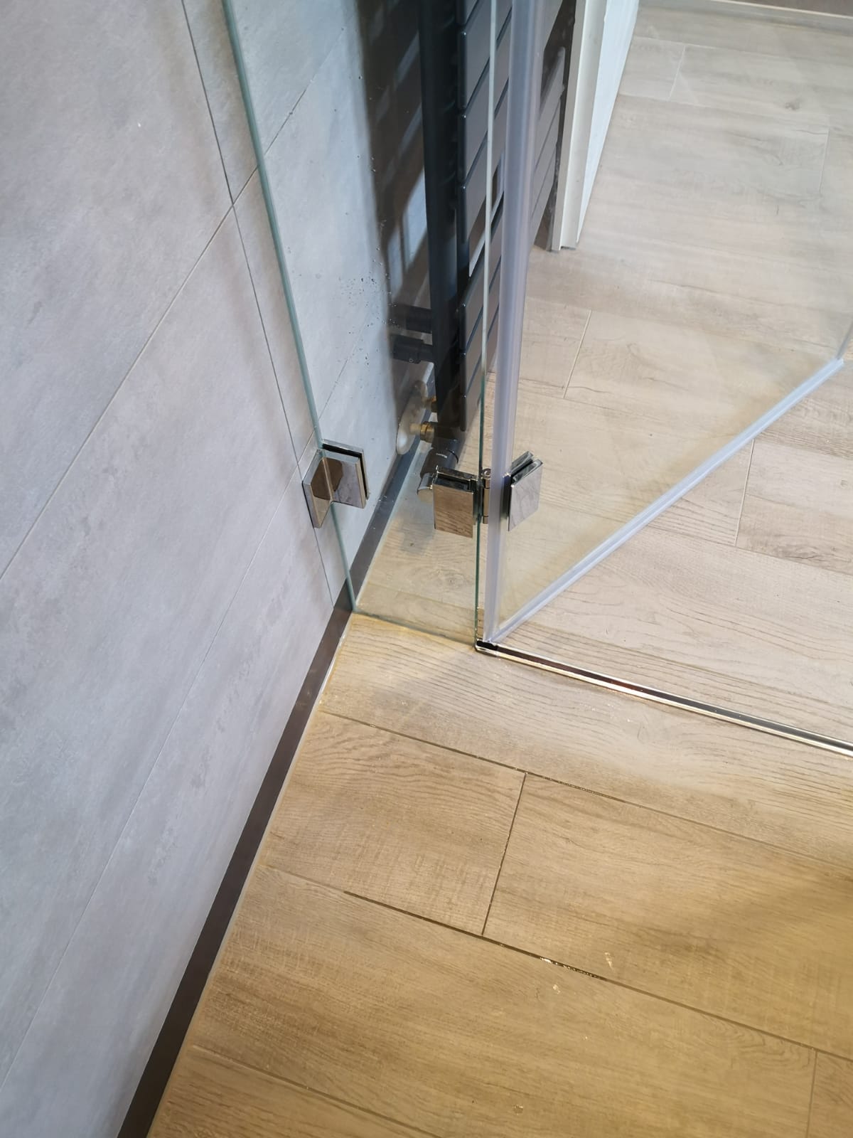 Ganzglasduschen nach Maß mit Montage - www.meine-glas-dusche.de