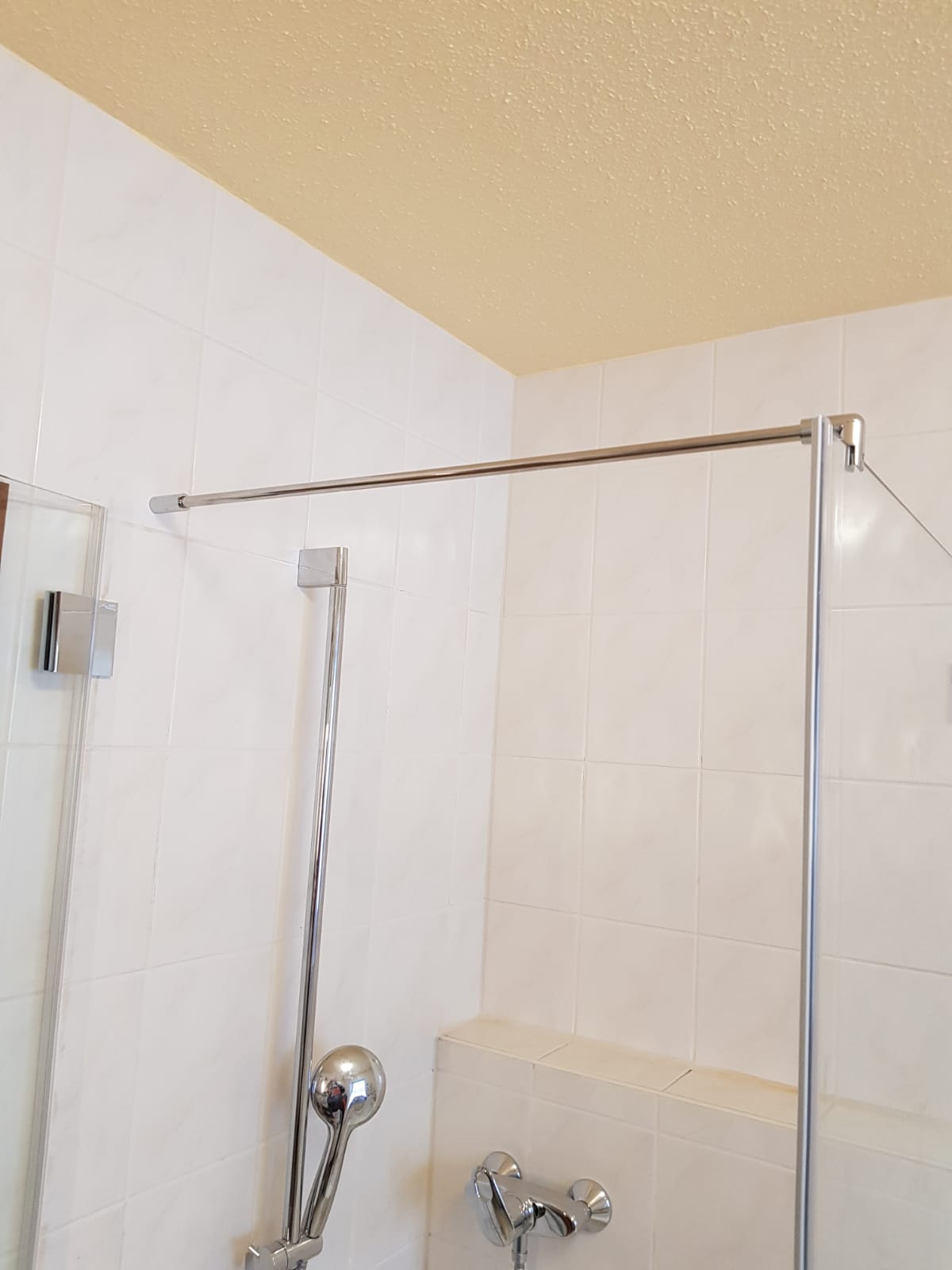 Rahmenlose Glasduschen nach Maß - www.meine-glas-dusche.de
