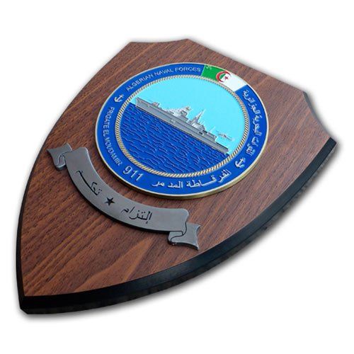 Metallwappen, Reliefwappen, Vereinswappen geprägt in 2D oder 3D mit eigenem Wappen, Logo oder Motiv von der W. Schwemmlein GmbH für Bundeswehr, Polizei, Bundespolizei, Zoll, Organisationen, Vereine oder Privat.