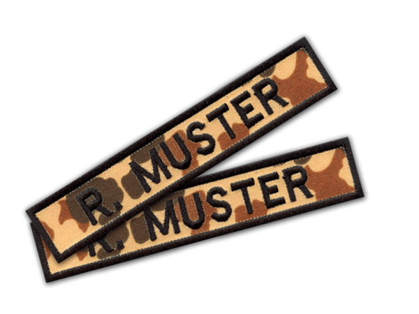 Namensstreifen, Namensband Wüstentarn bestickt mit eigenem Namen, Logo oder Wappen von der Schwemmlein GmbH aus Bayreuth