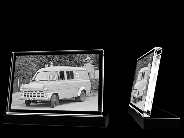 Flachglas geneigt 150 x 100 x 10 mm Flachglas, Glastrophäe für individuelle Gravuren, Glasinnengravuren