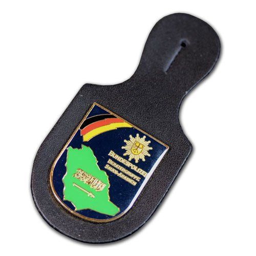 Verbandsabzeichen, Brustanhänger, Lederanhänger, Metallwappen auf Leder für die Polizei, Bundespolizei, Zoll, Spezialeinheiten, mit eigenem Wappen, Logo oder Motiv, gedruckt oder geprägt von der W. Schwemmlein GmbH aus Bayreuth