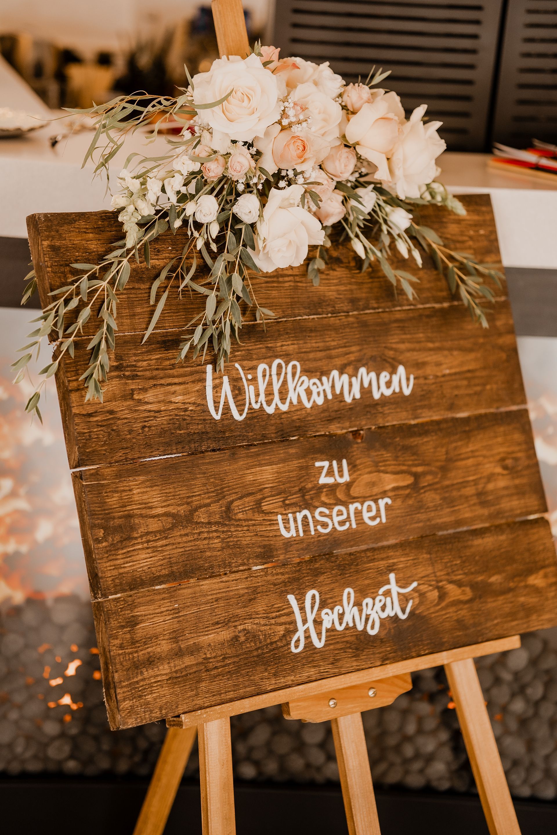 Blumen Hochzeit Tisckdeko Brautauto Kirchendeko Kirchenschmuck Hochzeit Willkommenschild Hochzeit Bohohochzeit Vintagehochzeit