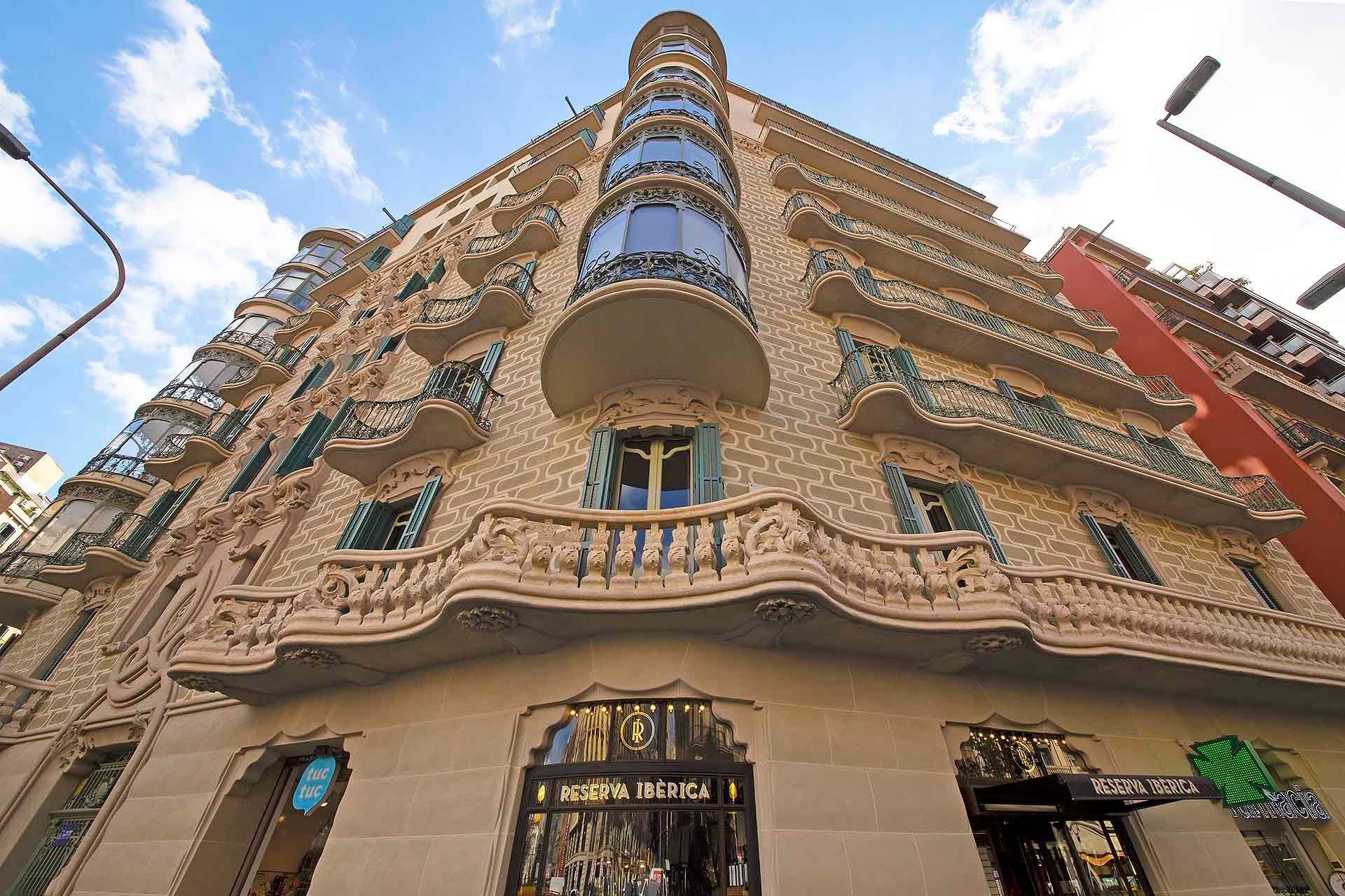 Rehabilitación de fachadas en Barcelona: Preservando la ciudad