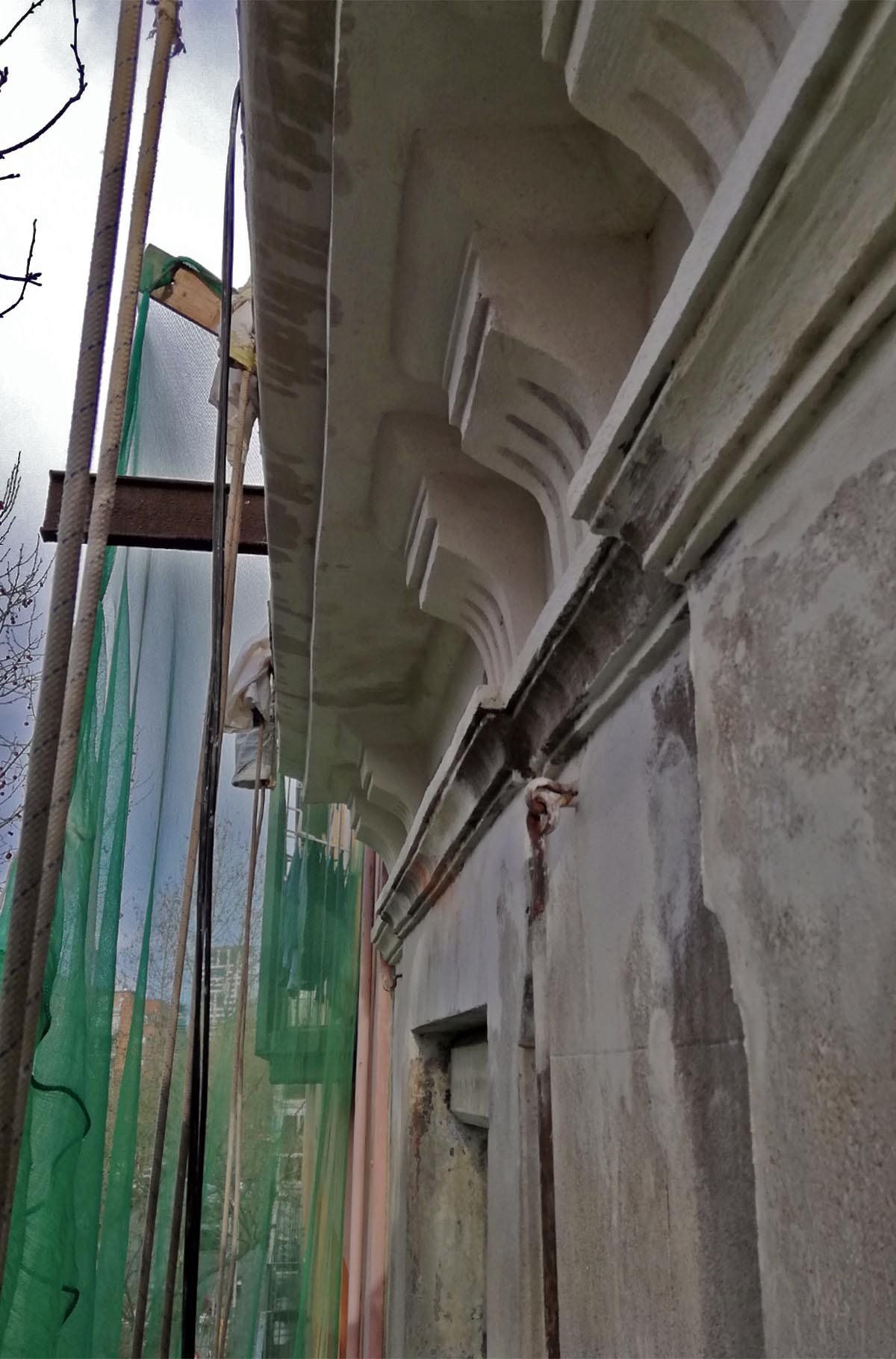 Perspectiva exterior de rehabilitación de fachada, bajos más 5 pisos, detalle bajos más paramentos