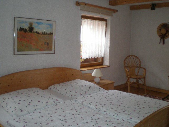 Schlafzimmer 1