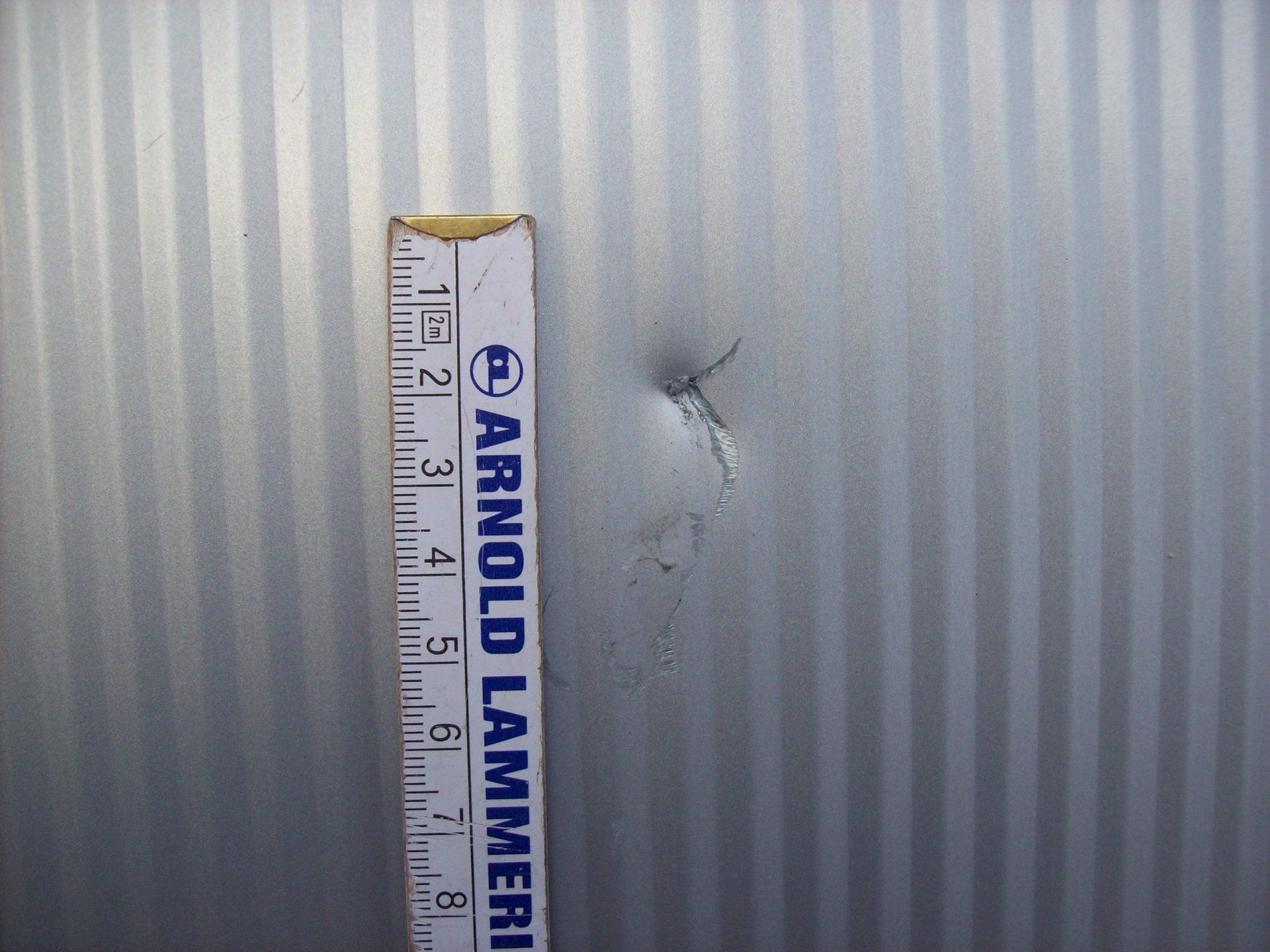 Reparatur Blechfassade Malerfreese