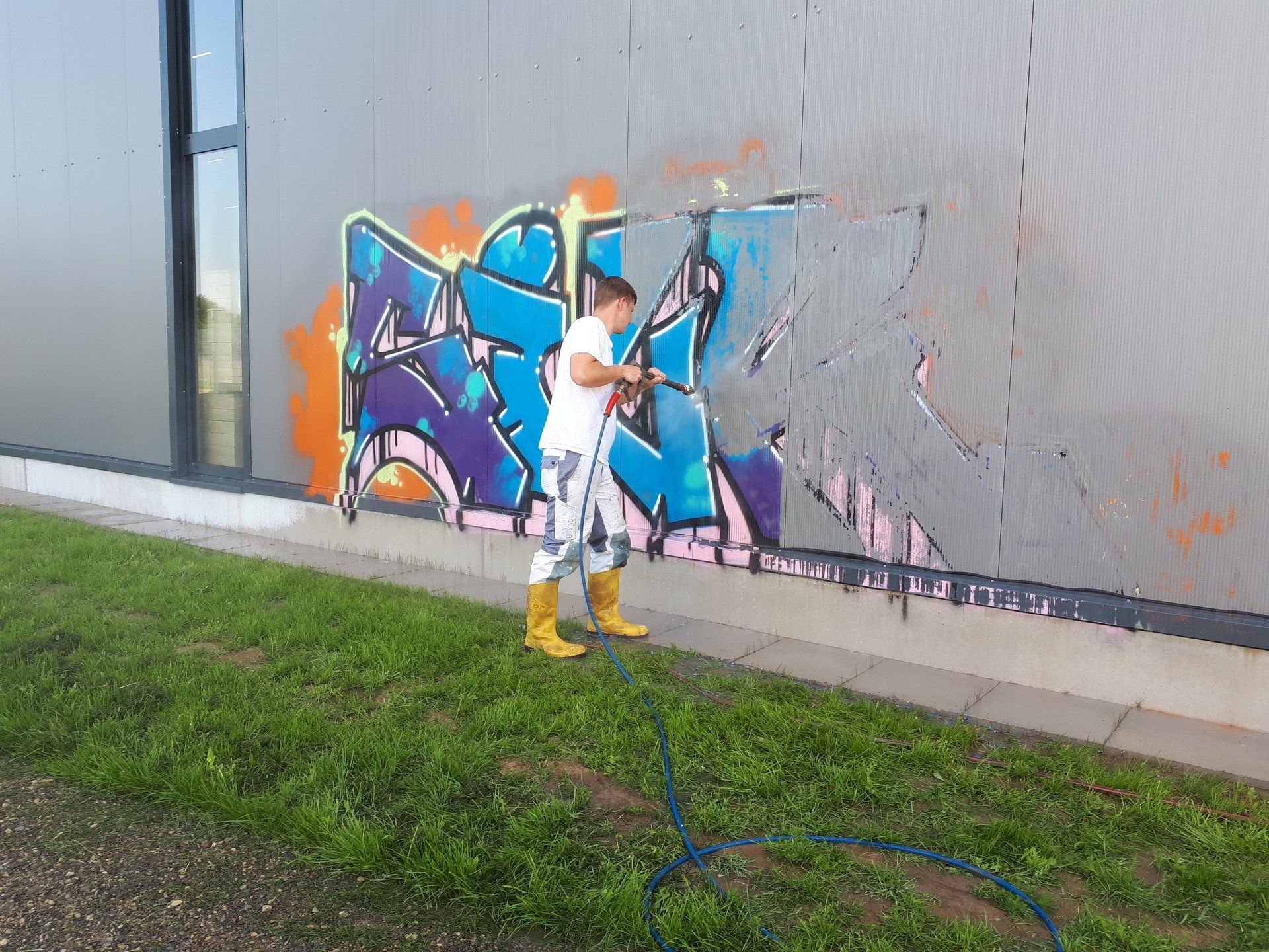 Grafitti Entfernung Malerfreese