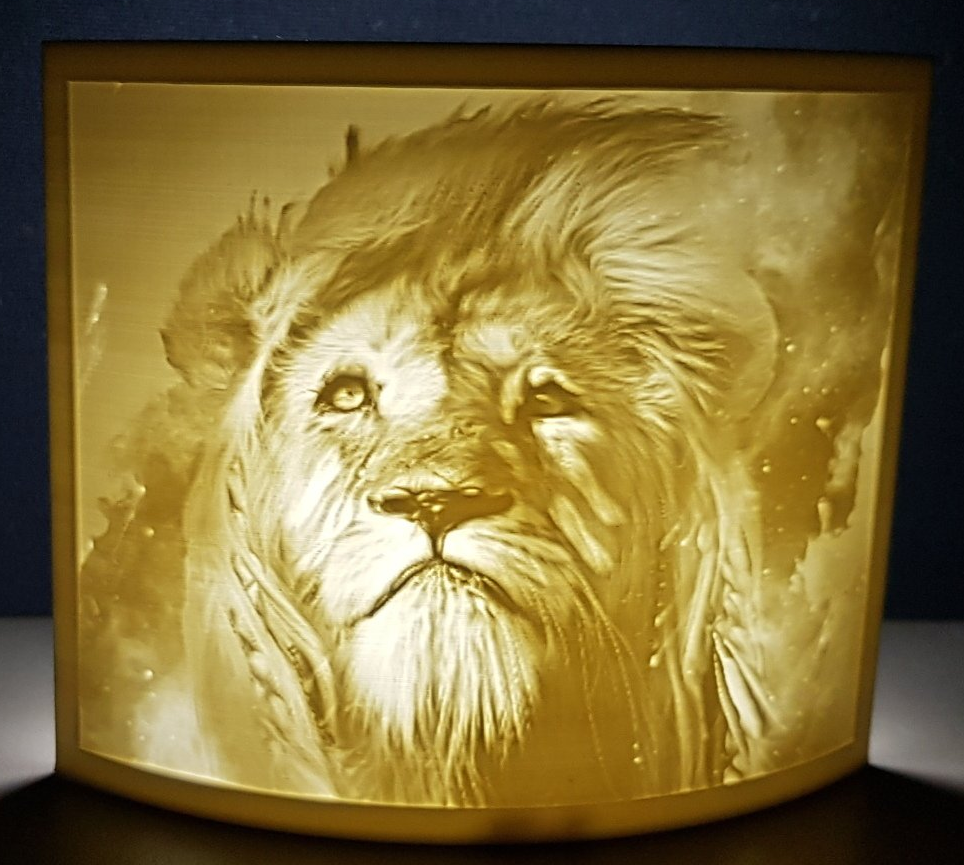 Beleuchtetes Lithophane mit Löwe ohne Farbe