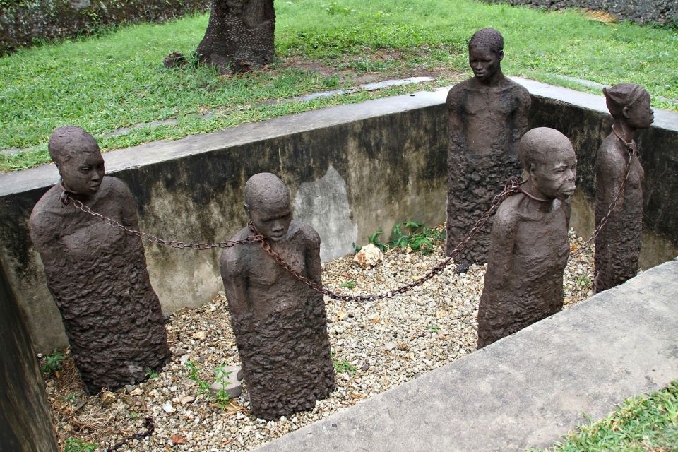 Monument for enslaved