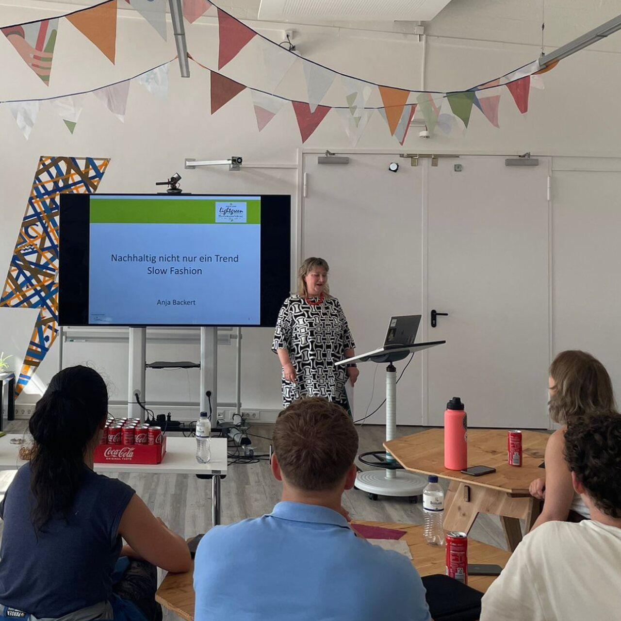 Leuphana Universität Lüneburg: Vortrag von Lightgreen Mode zu Sustainable Fashion